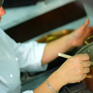 https://locanda-viani.it-tuscanyhotel.com