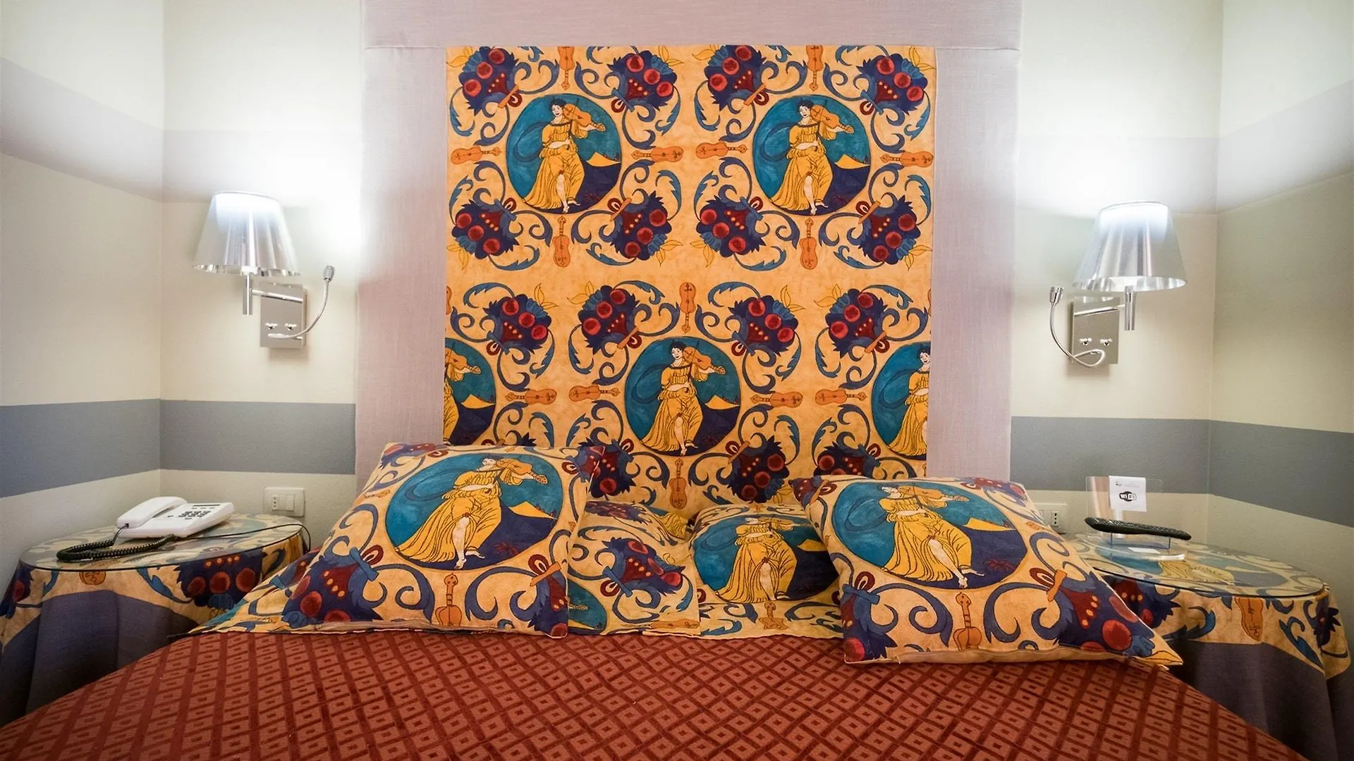 Hotel Villamare Fontane Bianche 4*,  Italy