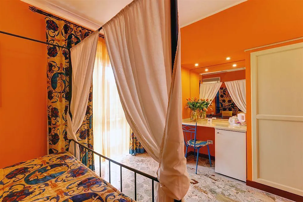 Hotel Villamare Fontane Bianche 4*,  Italy